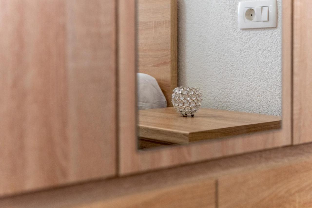 Apartment Vuletin Kaštela Eksteriør billede