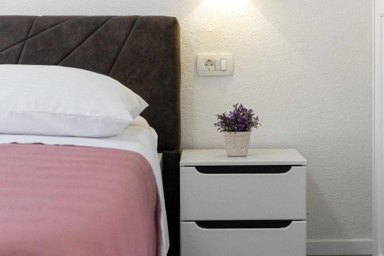 Apartment Vuletin Kaštela Eksteriør billede